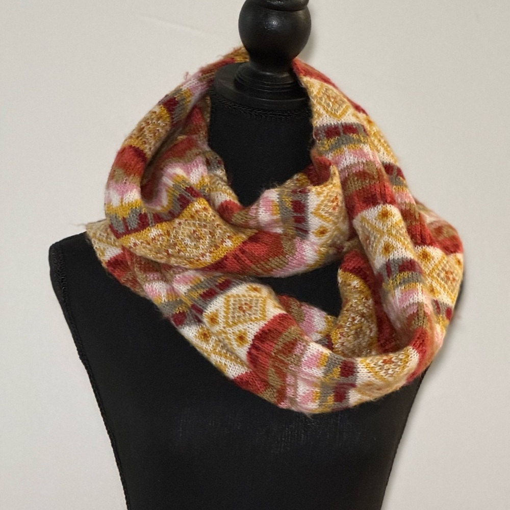 San Diego Hat Company Pink and Yellow Knit Scarf - EUC (wore maybe 1-2 times)